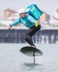 Surfboard Delivery Services Image 2