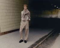 Minimally Elegant Fall-Ready Fashion Image 3