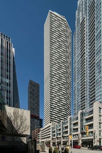 Precast Concrete Toronto Skyscrapers Image 2