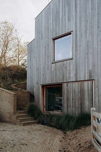 Warm Wooden Interior Homes Image 2