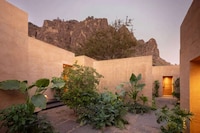 Interior Courtyard Mexican Homes Image 3