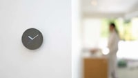 Artistic Glass-Like Thermostats Image 3
