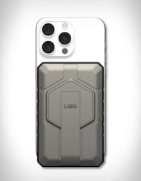 Wireless Water-Resistant Power Banks Image 3