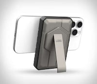 Wireless Water-Resistant Power Banks Image 5
