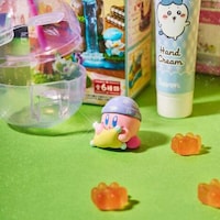 Cute-Themed Collectible Bags Image 4