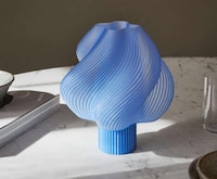 Colorful 3D-Printed Portable Lamps Image 4