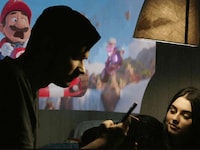 Projector-Equipped Handheld Gaming Consoles Image 5
