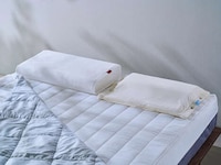 Advanced Brain-Cooling Pillows Image 4