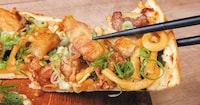 Wheat Noodle-Topped Pizzas Image 3
