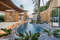 Nature-Connecting Tranquil Homes