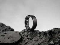 Lightweight Health-Tracking Rings Image 1