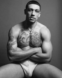 Dirty-Resembling Luxe Undergarments Image 4