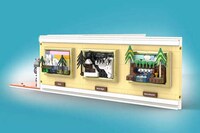 Iconic Artist Toy Sets Image 3