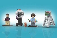 Iconic Artist Toy Sets Image 8