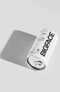 Energizing Canned Oat Lattes Image 5