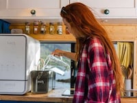 Hyper-Fast Countertop Dishwashers Image 3