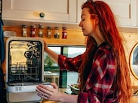 Hyper-Fast Countertop Dishwashers Image 7