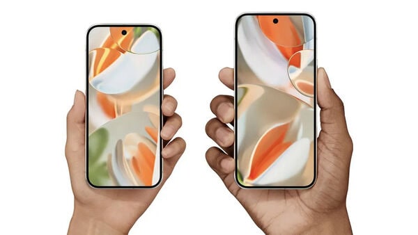 Large-Screen AI Phones