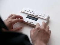 Minimal Braille Learning Devices Image 2