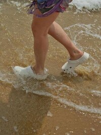 Ventilated Heel-Strapped Clogs Image 4