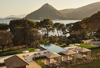 Charming Luxury Resorts Image 1