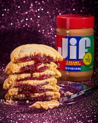 Collage-Themed Cookie Collections Image 1