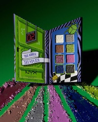 Comedic Horror Cosmetics Image 3