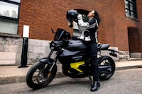 Hybrid Terrain Electric Motorcycles Image 2