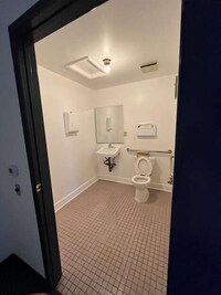 Bright Koreatown Office Renovations Image 3