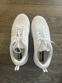 Minimal Everyday Walking Sneakers Image 2