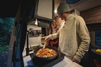 Power-Lift Bed Camping Vans Image 8