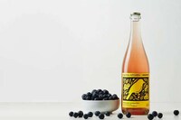Sustainable Alcohol-Free Blueberry Wines Image 1
