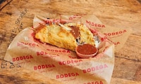 Vegetarian-Friendly Crispy Tacos Image 2