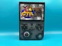 Vertical Handheld Gaming Devices Image 1