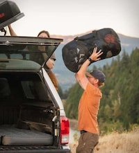 Quick-Dry Mesh Duffle Bags Image 5