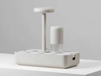 Minimalist Indoor Gardening Systems Image 2