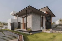 Expansive Roofs Concrete Homes Image 3