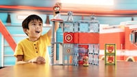 Magnetic Building Playsets Image 1