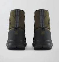 Naturalistic Militant Hiking Sneakers Image 4