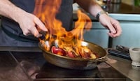 Sustainable Cast-Iron Skillets Image 4