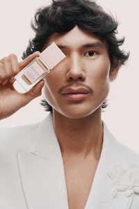Serum-Inspired Foundations Image 3