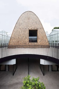 Botanical Visitor Pavilions Image 2