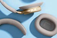 Repairable Luxury Headphones Image 2