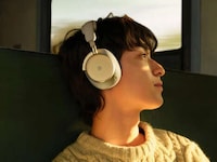 Minimal Premium Leather Headphones Image 2