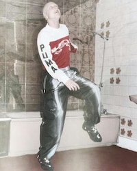 Nostalgic Sporty Collaborative Streetwear Image 4