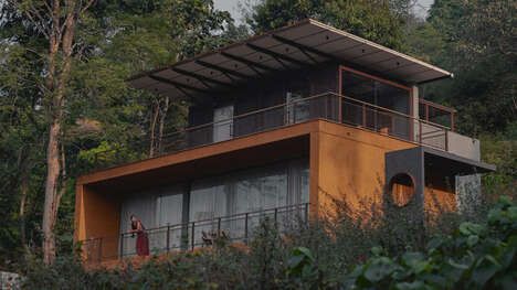 Mud-Plastered Interior Earthy Homes