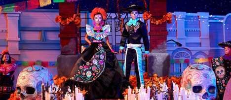 Festive D&iacute;a de Muertos-Dolls