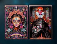 Festive D&iacute;a de Muertos-Dolls Image 4