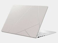 Hybrid Metal Material Laptops Image 6