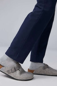Tailored Slacks-Like Sweatpants Image 4